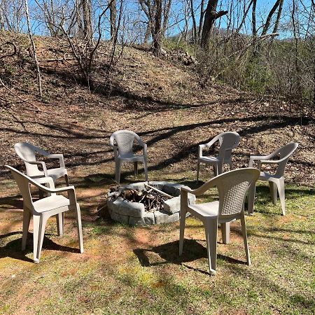 Serenity Views Comfort - Close To City & Parkway! Weaverville 外观 照片