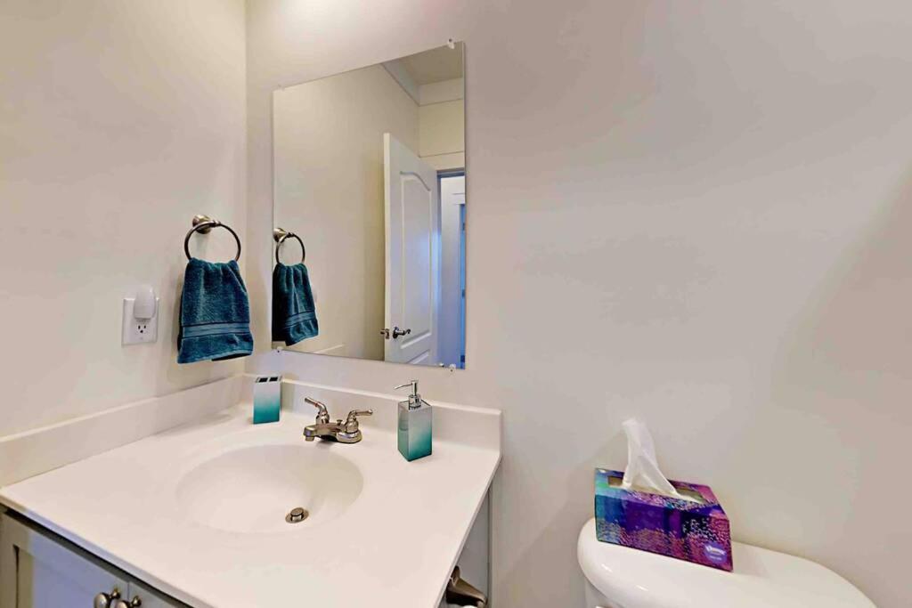 Serenity Views Comfort - Close To City & Parkway! Weaverville 外观 照片