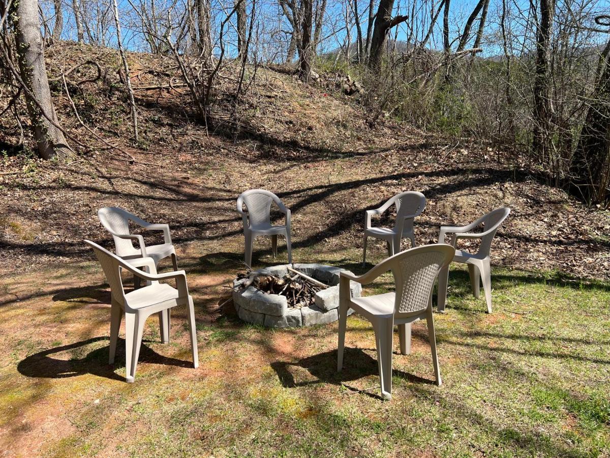 Serenity Views Comfort - Close To City & Parkway! Weaverville 外观 照片